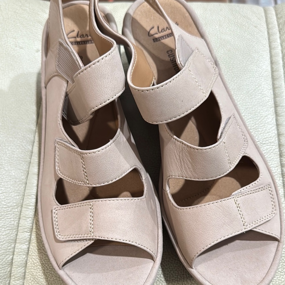 Clarks Women's  9M REEDLY JUNO SAND Sandals